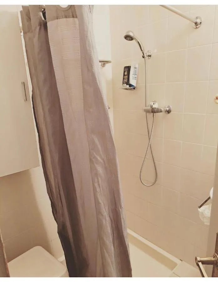 Chambre Chez Habitant Pres Aeroport - Palexpo - Onu De Geneve Lejlighed Privat bolig